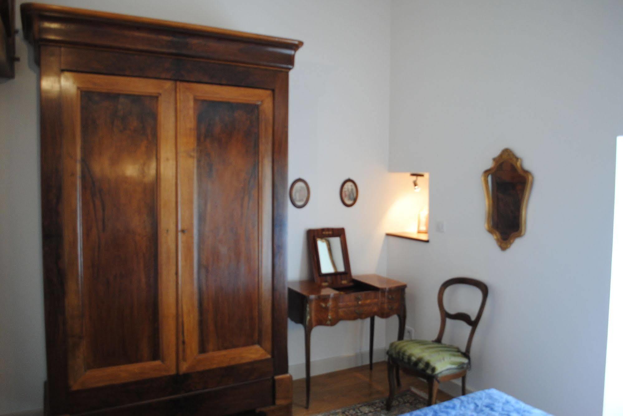 La Promenade En Champagne Bed & Breakfast Mussy-sur-Seine ภายนอก รูปภาพ