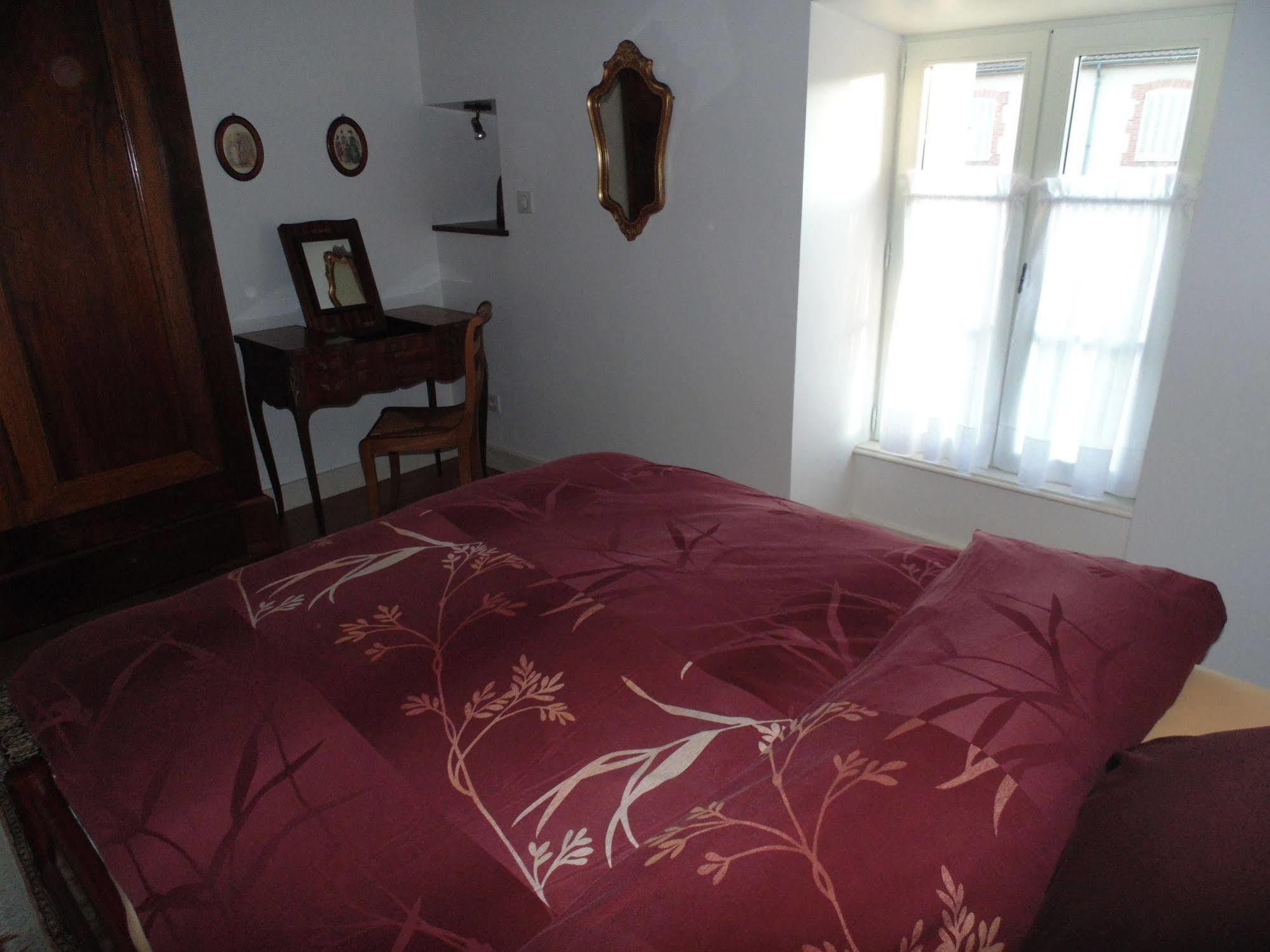 La Promenade En Champagne Bed & Breakfast Mussy-sur-Seine ภายนอก รูปภาพ